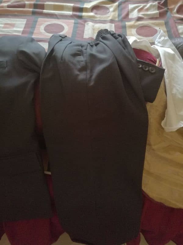 suit urgent need for sale 3