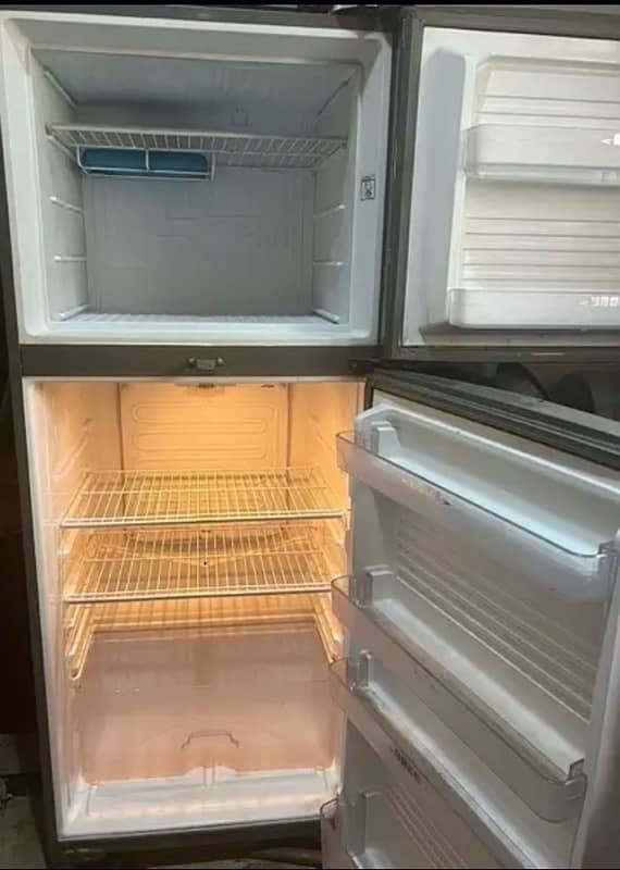 dawlance fridge for sale 1