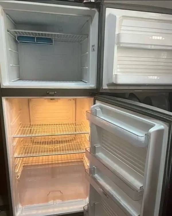 dawlance fridge for sale 2