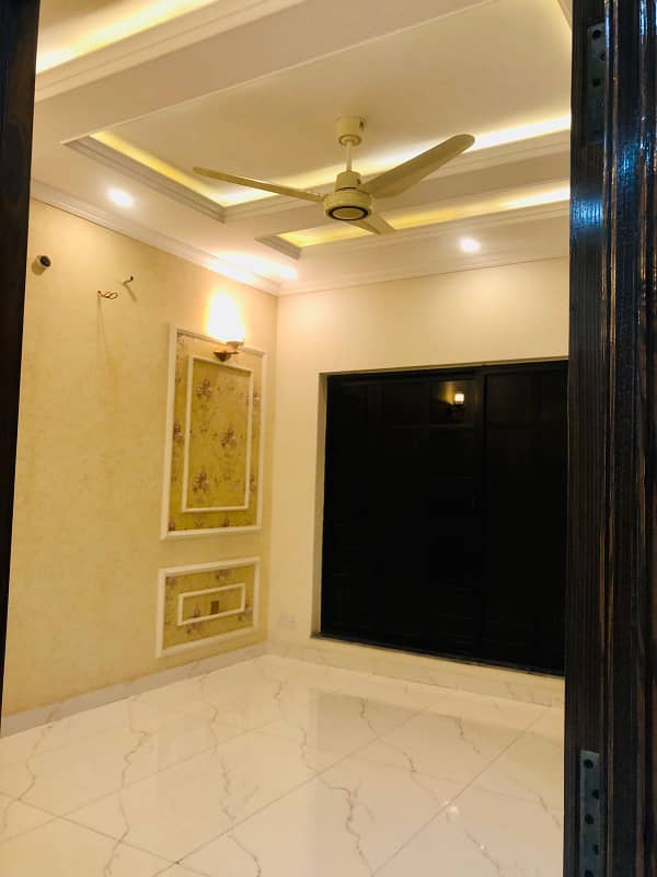 5 BEDS 20 MARLA HOUSE FOR RENT IN DHA PHASE 5 3