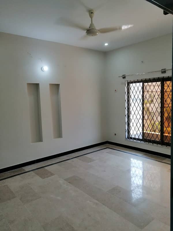 30*60 First floor for rent in G-13 2