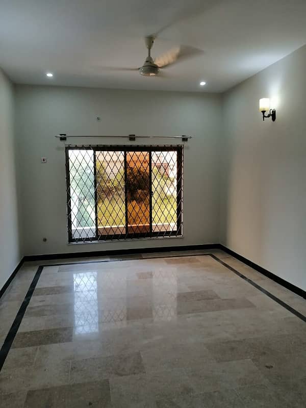 30*60 First floor for rent in G-13 13