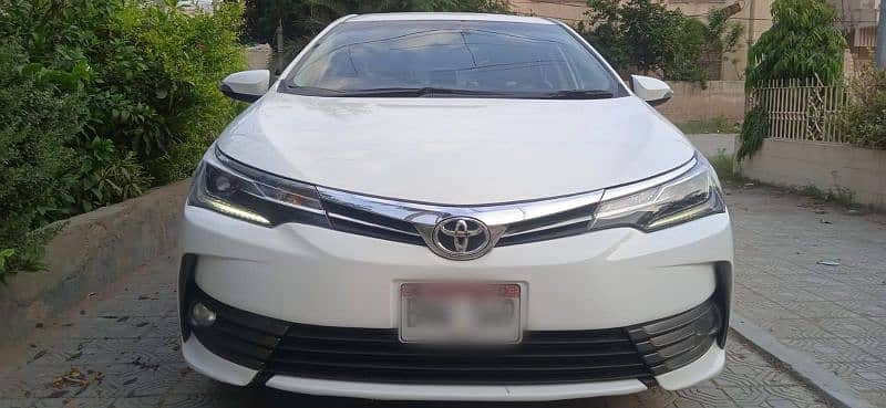 Toyota Altis Grande 2018 1