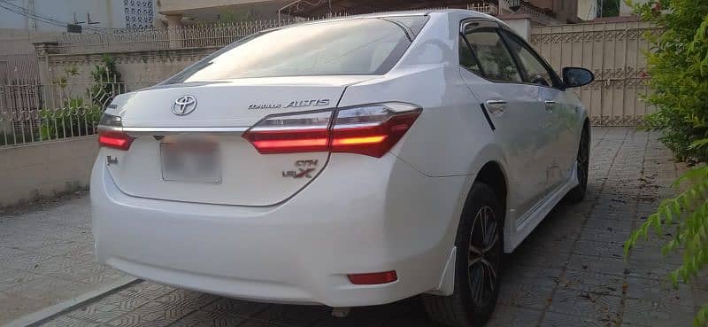 Toyota Altis Grande 2018 14