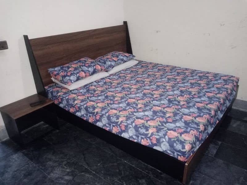 king size bed with side tables and dressing table | Habbit purchased | 0