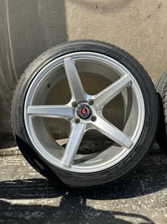 vossen 17 inceh alloy rim with low profile tires