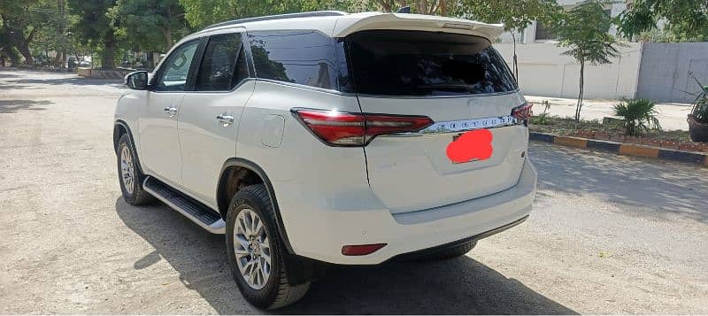 Toyota Fortuner Sigma 2022 bumper sensor 5