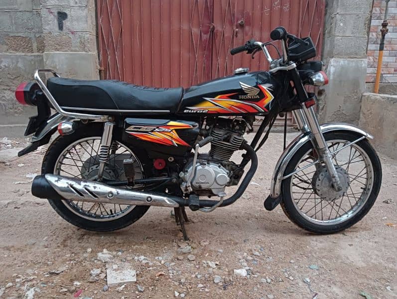 Honda 125 2021 karachu 1