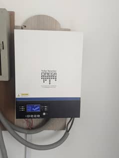 Omega inverter/Solar Inverter/Hybrid Inverter/ 10/10   Slightly used.