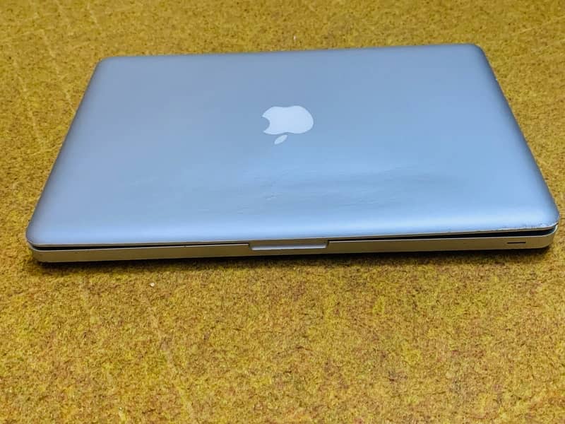 Macbook Pro 2012 with charger 1