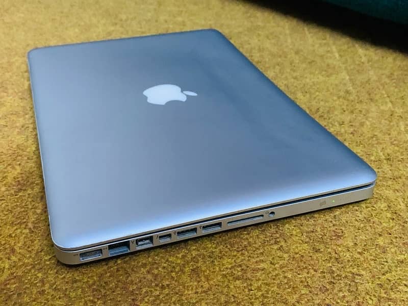 Macbook Pro 2012 with charger 9