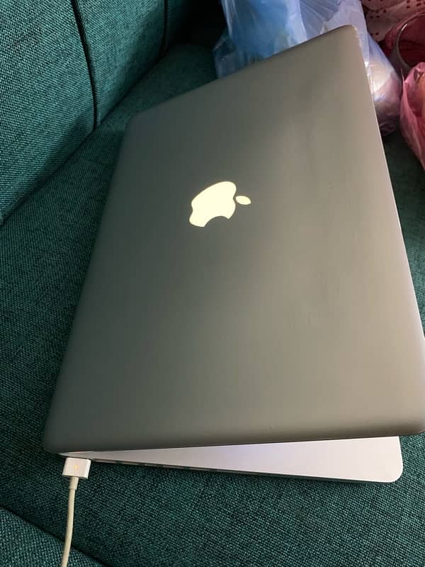 Macbook Pro 2012 with charger 10