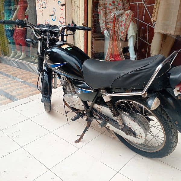 Suzuki 150 2009 model all okay total genian 2