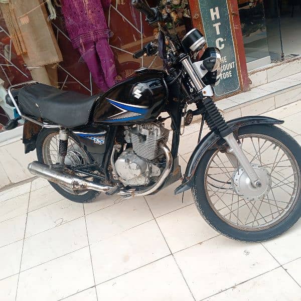 Suzuki 150 2009 model all okay total genian 6