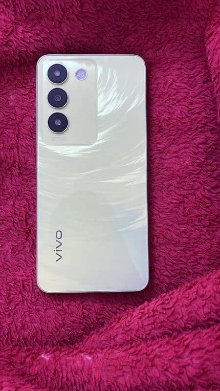 vivo Y100 0