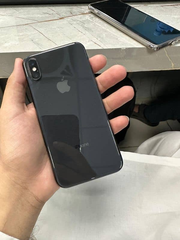 Iphone X 64 Gb PTA Approved 3