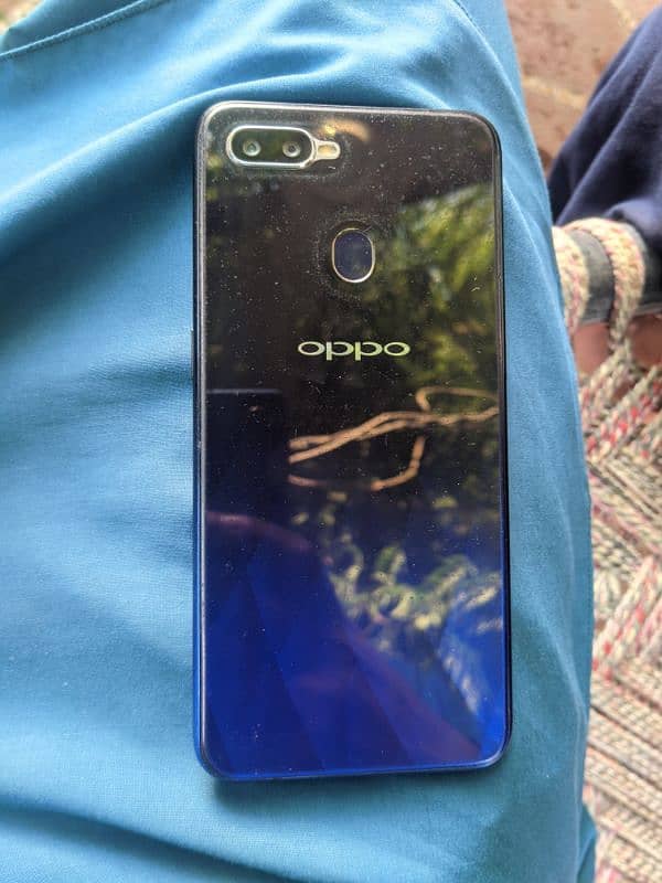 oppo f9 4gb ram 64gb memory with box and charger 0