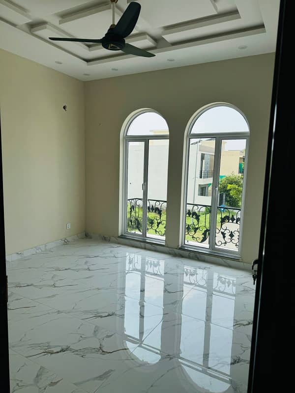 3 Beds Full House Brand New 5 Marla for Rent DHA 9 Town Lahore. 7