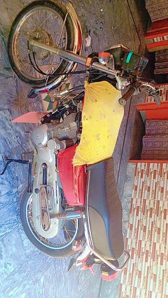 Cg125s Bike hai condition lush hai . As per picture attached. 3