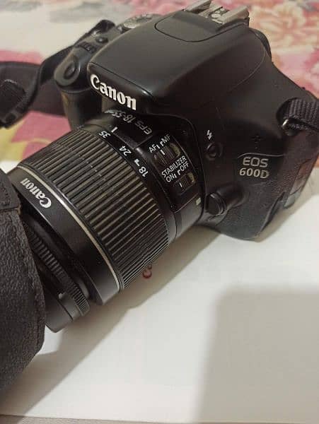 canon 600D with Flash gun for sell. 2