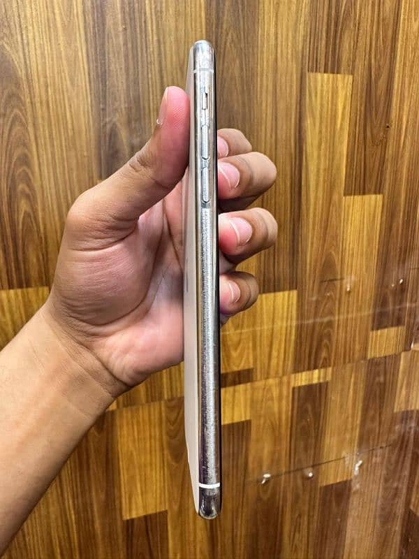 iphone 11 pro max PTA Approved 3