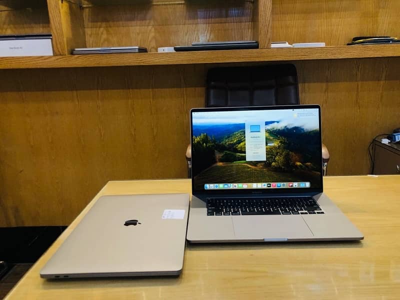 mac book pro 2019,  16 inch display 3