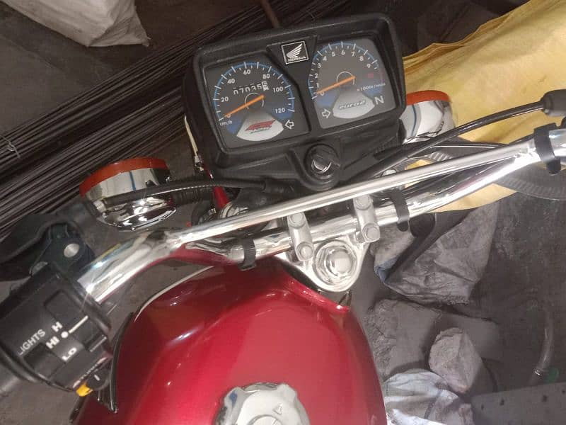 Honda 125 condition 10by 10 3