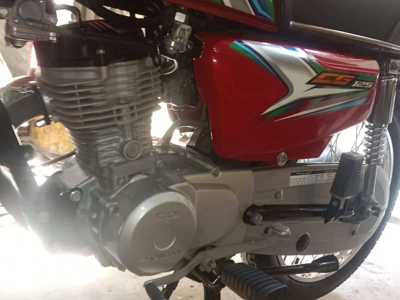 Honda 125 condition 10by 10 4