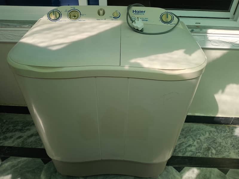 Haier Washing + Dryer Machine Available for Sale in Reasonable Price. 2