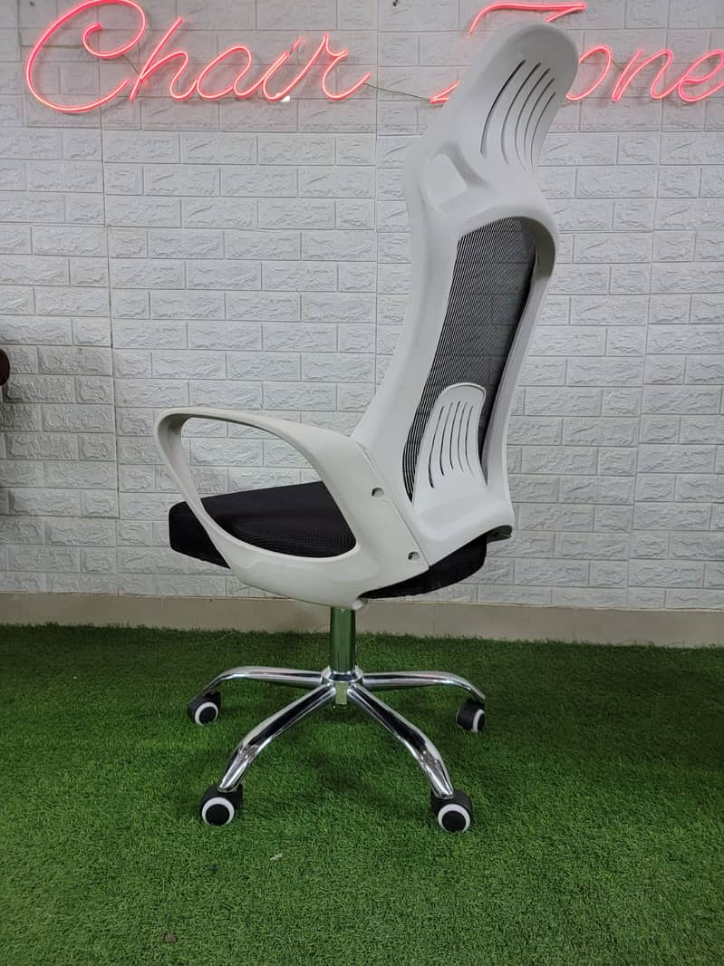 Executive Office chair - laptop Revolving chair Gaming chair for sale 10