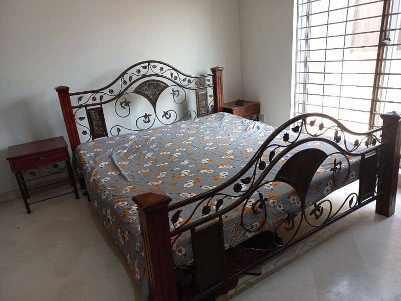 iron bed set | double bed with side tables dressing| king size bed set 2