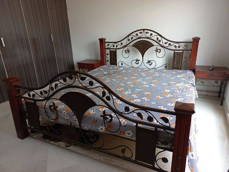 iron bed set | double bed with side tables dressing| king size bed set 3