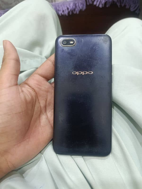 oppo a1k good condition box with charger 3