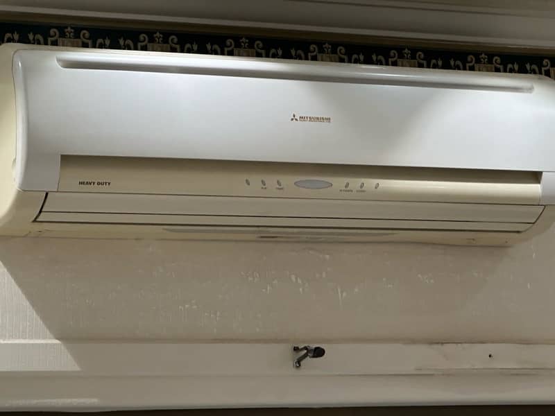 2 ton Mitsubishi Heavy Duty AC full working condition 1