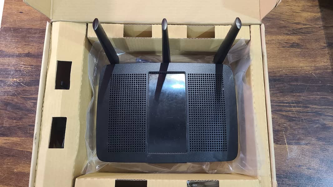 Linksys EA7300 MAX-STREAM™ AC1750 MU-MIMO Gigabit WiFi Router (Used) 9