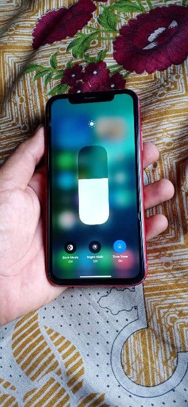 iphone xr 64gb  face id true tone active 0