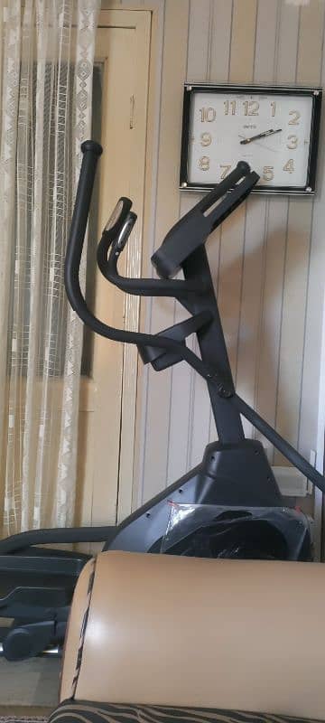 Sole E20 Elliptical 3