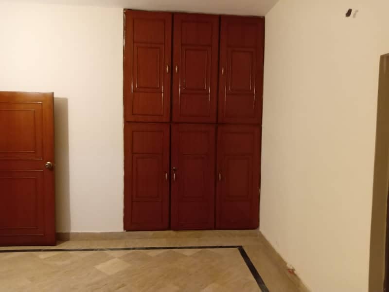 Beautiful Flat For Rent In Prime Location 3