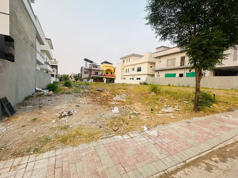 1 kanal Residential Plot For Sale Top city 1 (Good Location Plot) 15