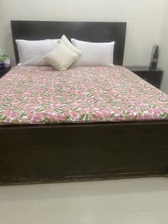 Used Bed for sale with mattress 0