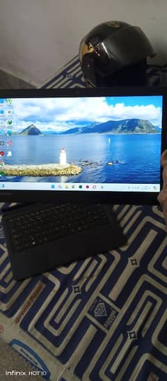 LAPTOP TOSHIBA TOUCH SCREEN WITH DETACHABLE SCREEN