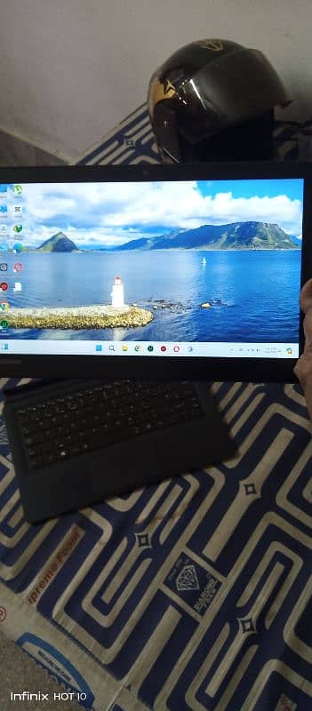 LAPTOP TOSHIBA TOUCH SCREEN WITH DETACHABLE SCREEN 0