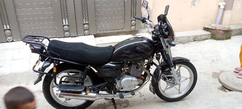 Suzuki GS 150se 0