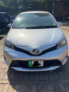 Toyota Vitz 2015