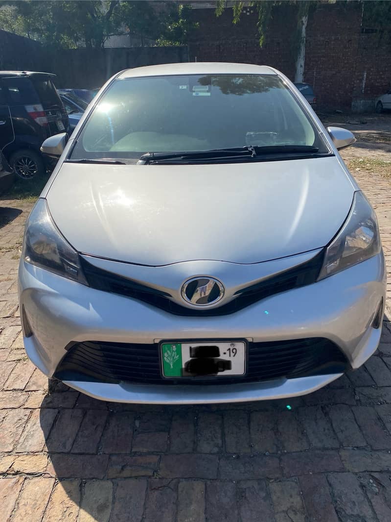 Toyota Vitz 2015 0