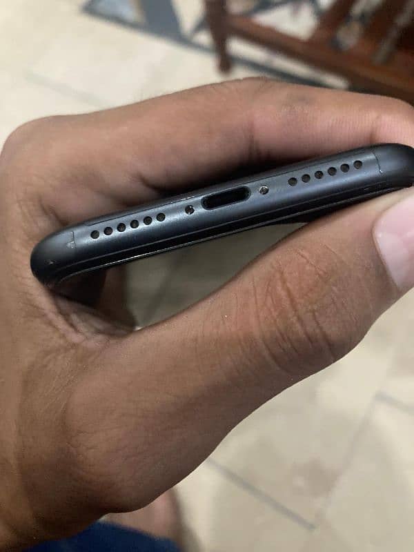 IPhone 11 JV 64Gb Non Active 4