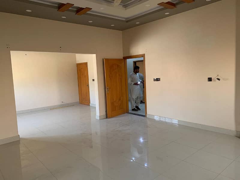 Brand New Portion 300 Sq yards 3 Bed DD 1st Floor in Block 3 Gulistan e Jauhar 4