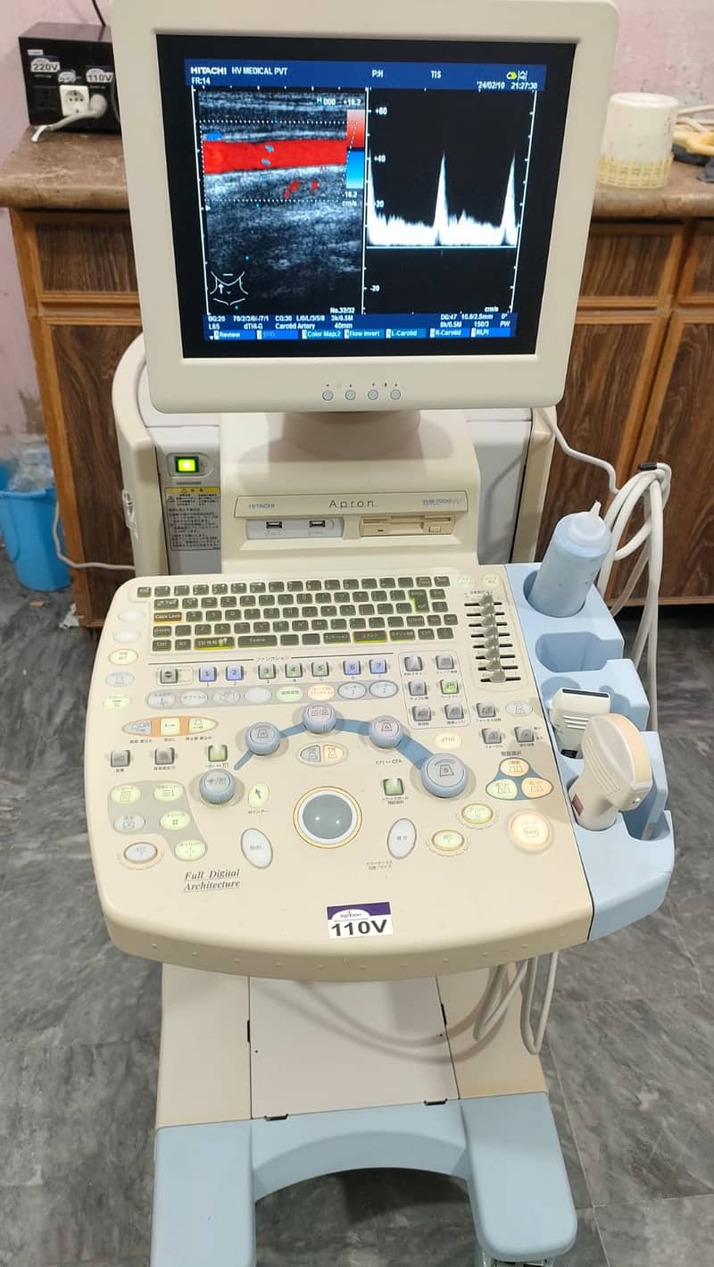 Refurb japaense grayscale portable & trolley mounted ultrasound machi 3