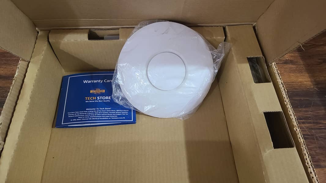 Ubiquiti UniFi AP-AC-LITE | UAP-AC-LITE | Access Point (Branded Used) 2