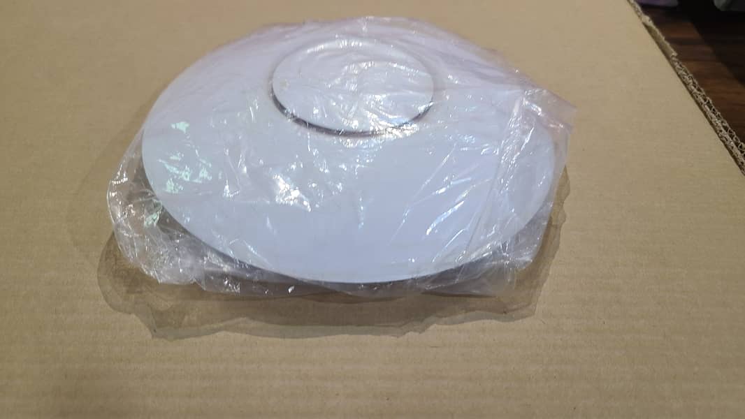 Ubiquiti UniFi AP-AC-LITE | UAP-AC-LITE | Access Point (Branded Used) 8